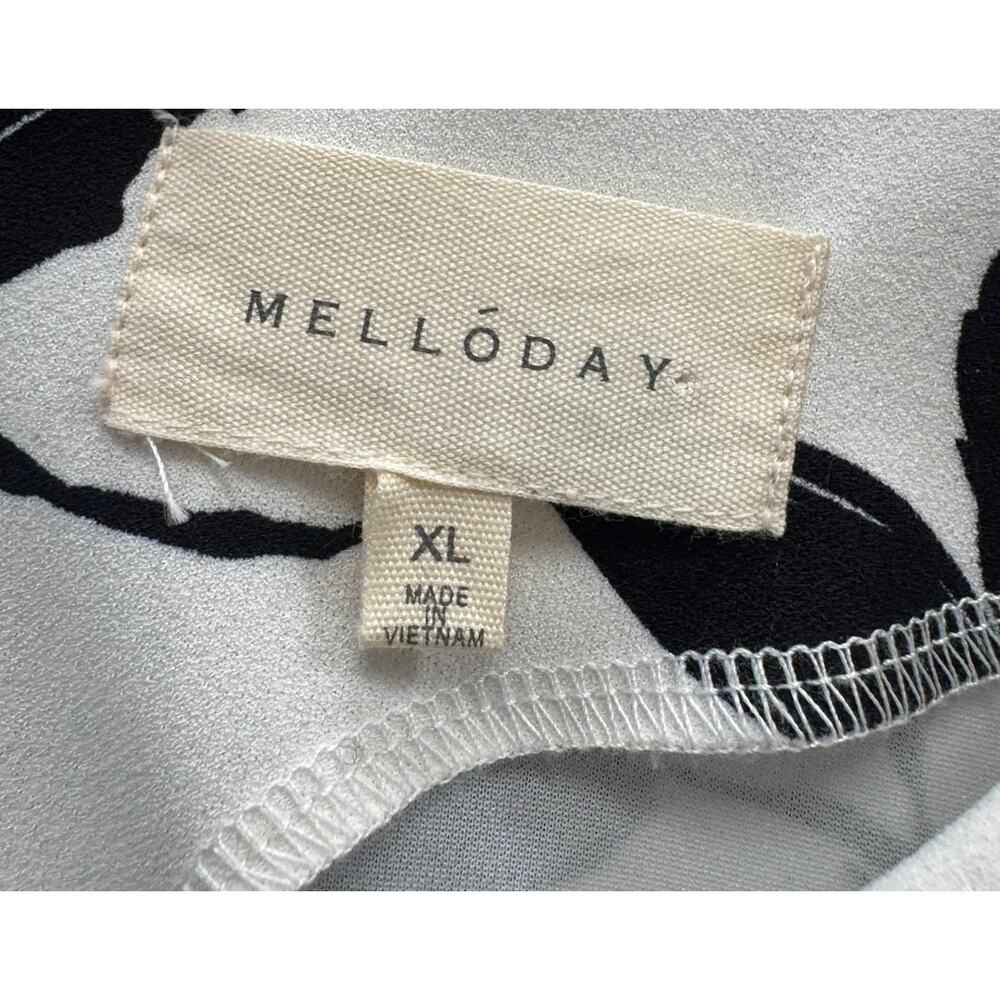 Melloday Womens XL Short Sleeve White Black Floral Top Polyester Spandex - Picture 2 of 9